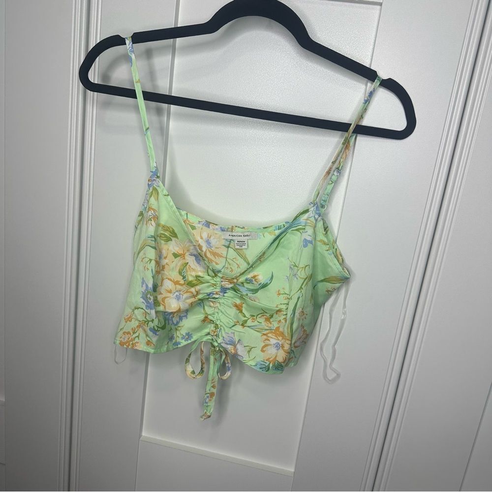 NEW American Eagle Outfitters Light Green Floral Crop Top Medium (b1)